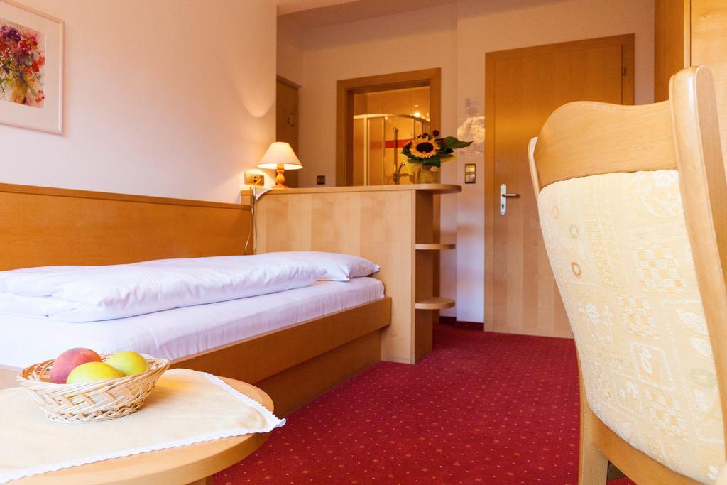 Hotel Thurnergut Tirolo Bagian luar foto